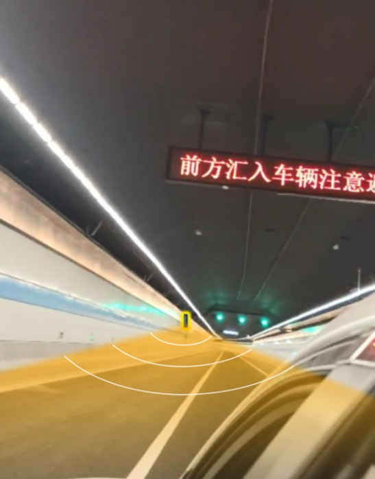 隧道定向廣播系統(tǒng)，指向性強(qiáng)、穿透性強(qiáng)，無混響，語(yǔ)音清晰