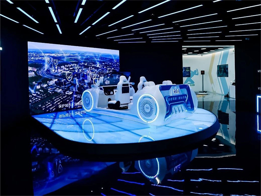 搭載清聽聲學(xué)車載獨(dú)立音區(qū)系統(tǒng)的未來座艙